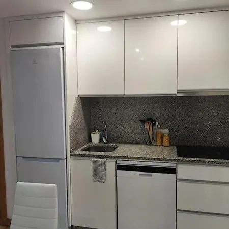 Carrerahouses Antela * Βίγκο